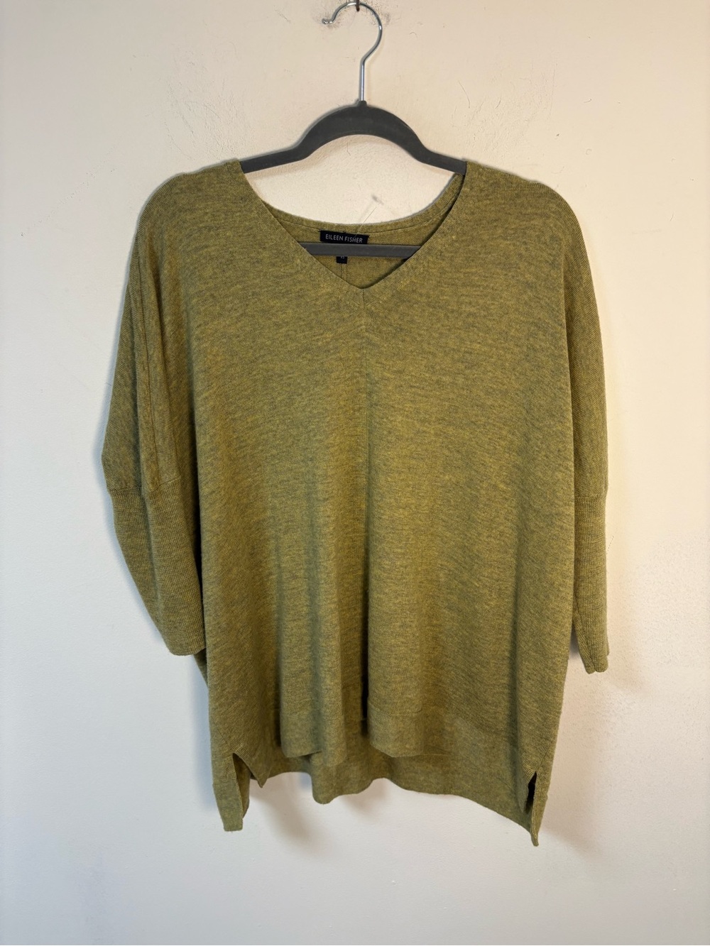 Eileen Fisher Olive Green V-Neck Merino Wool Lightweight Sweater XS